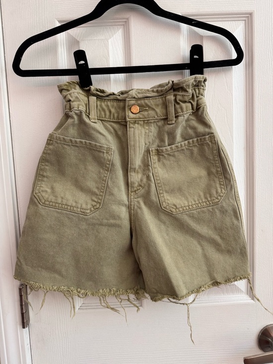 Zara Pants - ZARA High Rise Sage Green Paper Bag Denim Shorts Size 2